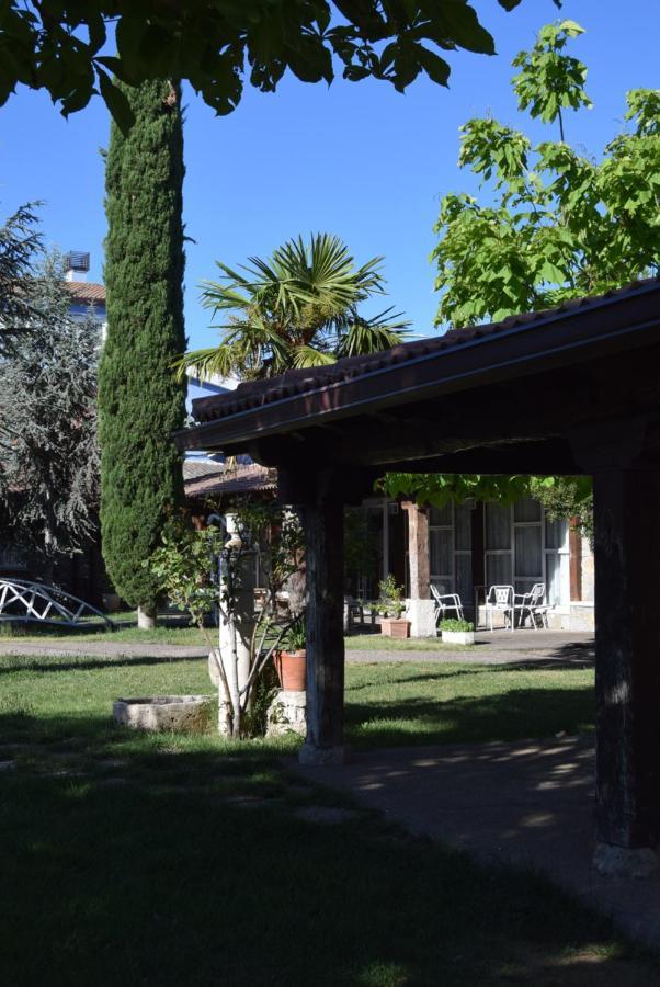 Hotel Las Casitas Del Jardin Tudela de Duero Exterior photo